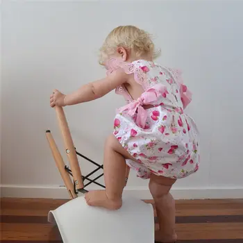 2019 M. Vasarą Baby Girl Drabužiai Romper Lcae Rankovių Mielas Braškių Spausdinti Naujagimiams Kūdikiams Jumpsuit Komplektus Sunsuit