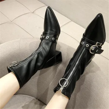 2020 m. Rudenį Naujų riteris batai nurodė, storas kulnas diržo sagtis metalo dekoratyvinis juoda knee-high priekinis užtrauktukas moterų mados batai.