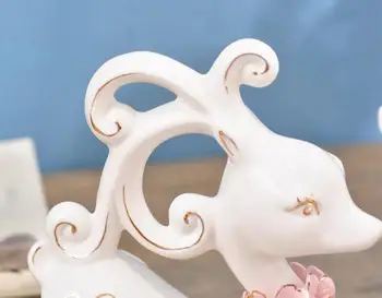 Baltos keramikos sika elnių, briedžių mėgėjams namų dekoro amatų kambario dekoro ornamentą porceliano gyvūnų figūrėlės vestuvių dekoravimas