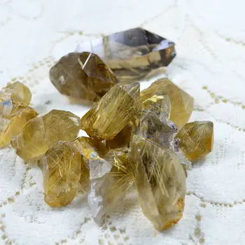 Fizinis auksas plaukų, kristalų titanium kristalas rūdos raw uolienų pavyzdžiai