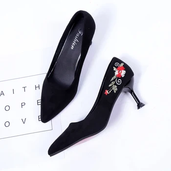 Kinų stiliaus aukšti kulniukai, Elegantiška ponia Pavasario batai Seklių burną siuvinėjimo Siurbliai Patogus Mokasīni, zapatos de mujer U22-65