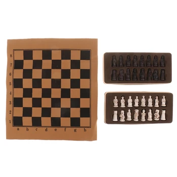 Kinų Šachmatai Nustatyti Senovės Sumos su Šachmatų Lenta Keliauti