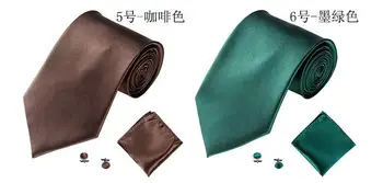 Monochromatinės vyrų kaklaraištis manžetai kišenėje kostiumą, rankšluostį