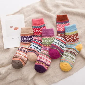 Populiariausių rudens ir žiemos sutirštės šiltas moterų triušio vilnos kojinės dviguba adata dvigubai, kaip nacionalinės stilius