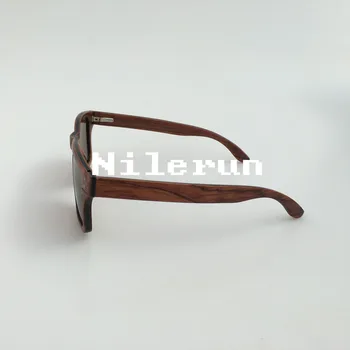 Stačiakampis raudonmedžio akiniai nuo saulės su dekoratyviniais metalo smeigtukai