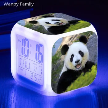 Labai Mielas Panda LED Laikrodis-Žadintuvas 7 Spalva Žėrintis Elektroninis Laikrodis Vaikams Gimtadienio Dovana Studentų Naktiniai Darbalaukio Skaitmeninis Laikrodis-Žadintuvas
