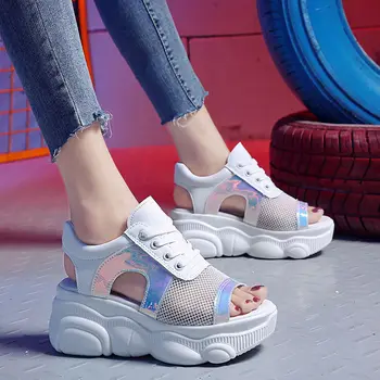 Mados atviras konservatyvusis sporto sandalai elastinga su balta stambusis storio-soled platforma batai 2020 metų vasaros nauji moteriški bateliai AA-358