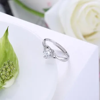 UFOORO 925 sterlingas sidabro moterų vestuvių žiedas classic 1.5 ct cirkonis sidabro papuošalų mados meilė širdies bague NUPLAUKITE-R0019