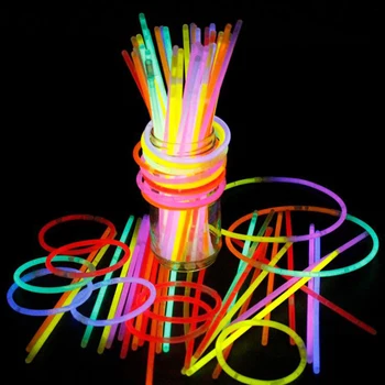 100vnt/Daug Spalvų Fluorescencinė Šviesa šviečia Tamsoje Stick Šalies Prekių Švyti Lazdos Apyrankės Vaikams Šviesą Žaislai, Vestuvių Dekoras