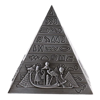Metalo Rankdarbiai Egipto Piramides Pastate Modelis Lentynoje Ornamentas, Papuošimas Amatai