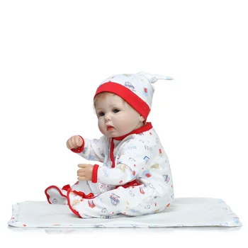 Minkšto Silikono Vinilo Lėlės 40cm Reborn Baby Rankų darbo Audiniu Kūno Tikroviška Kūdikių žaisti namuose žaislas Vaikų gimtadienio dovanos