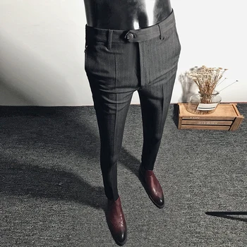 2018 nauja rudens ir žiemos dryžuotas atsitiktinis kelnės vyrams korėjos kelnės jaunimo plaukų stilistas mados vyrų kojų kelnės banga