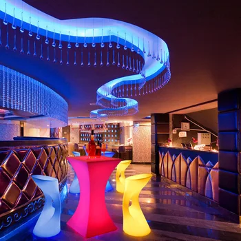 Apšviestas baldai nuotolinio valdymo pulto LED lauko vandeniui kokteilis lentelė spalvinga spalvos viešbučio bare, KTV didelės aikštės baras