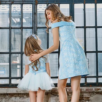 Blue-Line Promenadzie Suknelė Motina Ir Dukra CB149 Valtis Kaklo trumpomis Rankovėmis Pokylių Chalatai Virš Kelio Tėvų-vaikų Suknelės 2020 m.
