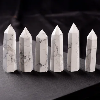 Natūralus baltas turkis kristalų lazdelė taško gijimą, kristalai